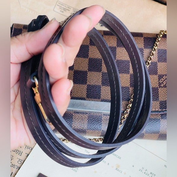 🔥FAVORITE PM Damier Ebene🔥 Auth Louis Vuitton Pochette Favorite Crossbody Bag - Picture 12 of 17